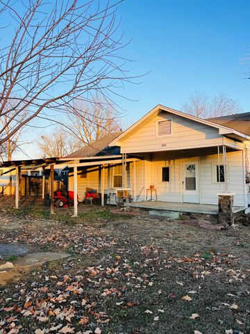 200 N  Ferguson St, Havana, AR 72842