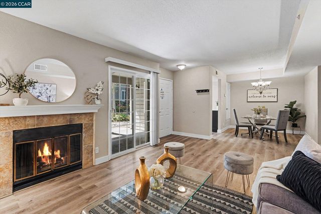 485 Canyon Oaks Dr #J, Oakland, CA 94605