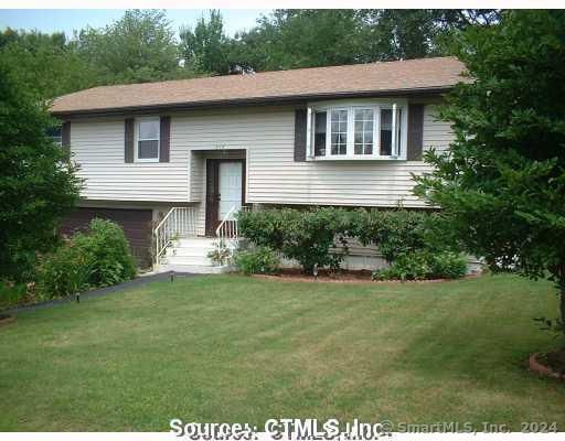 215 Haddad Rd, Waterbury, CT 06708