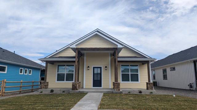 2021 Tanager St, Montrose, CO 81401