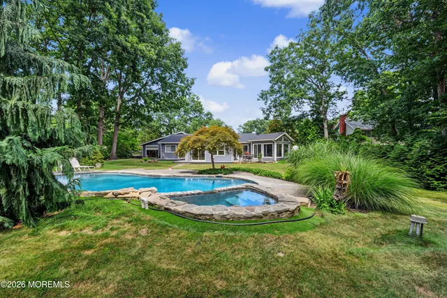 19 Killington Drive, Howell, NJ 07731