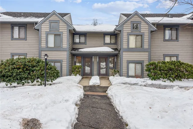 4604 Swiss Mountain Dr, Seven Springs Resort, PA 15622
