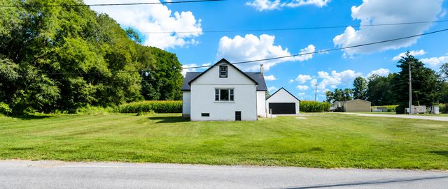 2900 Compass Rd, Honey Brook, PA 19344