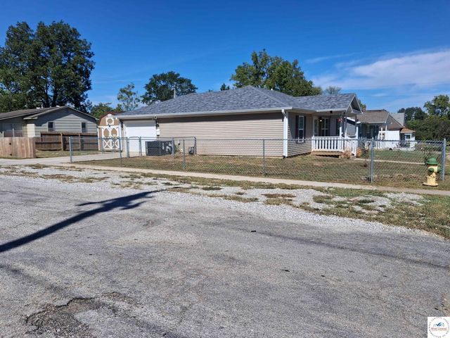 600 N  Main St, El Dorado Springs, MO 64744