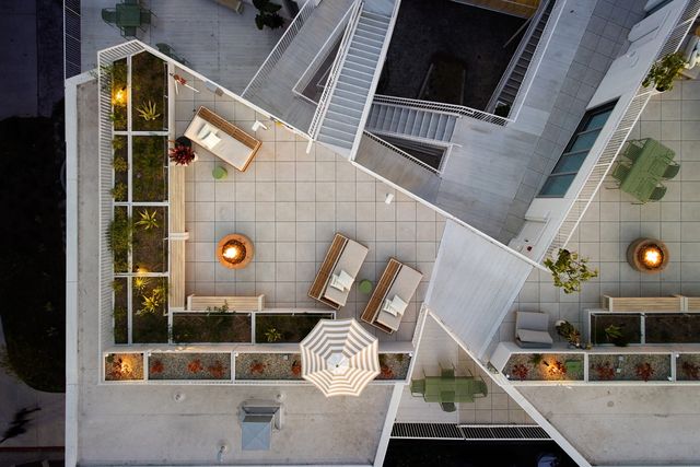 1503 S  Barrington Ave #404-C, Los Angeles, CA 90025