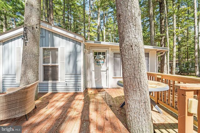 135 Thompson Ln #46, Egg Harbor Township, NJ 08234