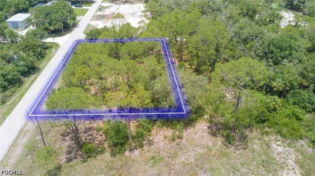 3201 E  14th St, Lehigh Acres, FL 33972