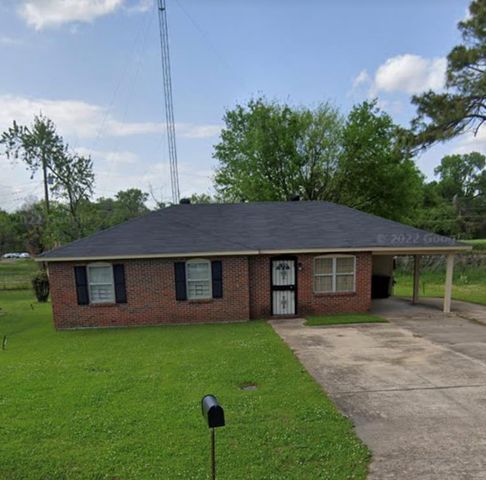652 W  Chatham Dr, Greenville, MS 38701