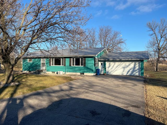 107 5th Ave, Bellingham, MN 56212