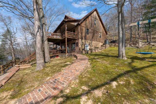865 Lakeview Ln, Dunmor, KY 42339