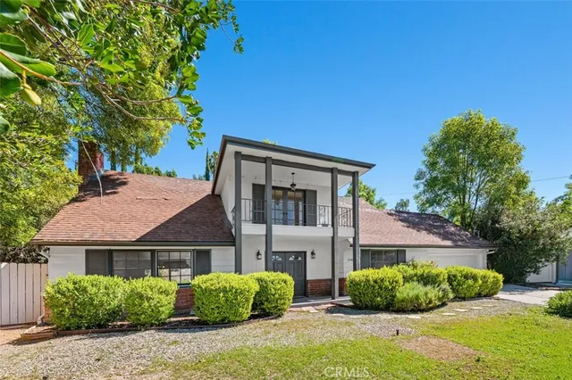 21801 Providencia St, Woodland Hills, CA 91364