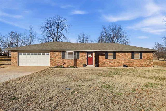 703 Quail Creek Dr, Perry, OK 73077