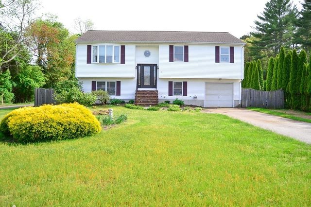 102 Falmouth St, New Bedford, MA 02740