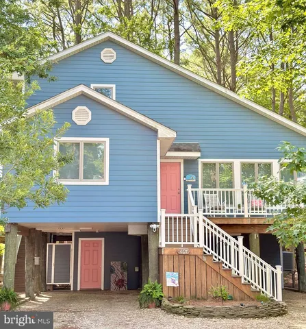 401 Periwinkle Rd, Bethany Beach, DE 19930