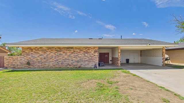 1734 Jackson Blvd, Pecos, TX 79772