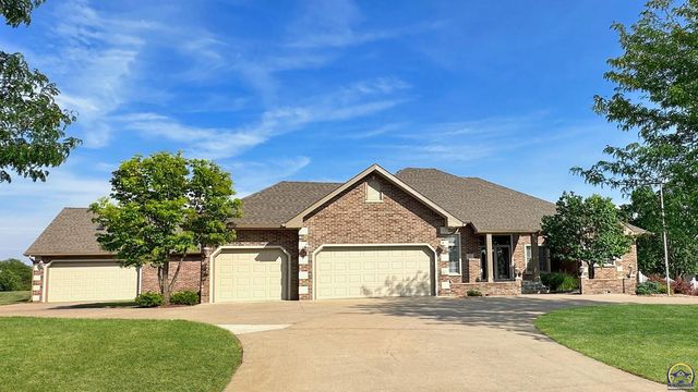 4948 NW Sterling Chase Dr, Topeka, KS 66618