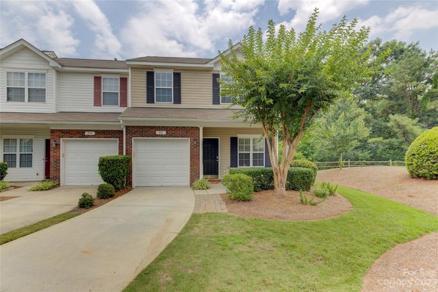 212 Tail Race Ln, Fort Mill, SC 29715