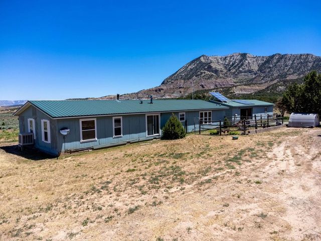 47875 V Rd, De Beque, CO 81630