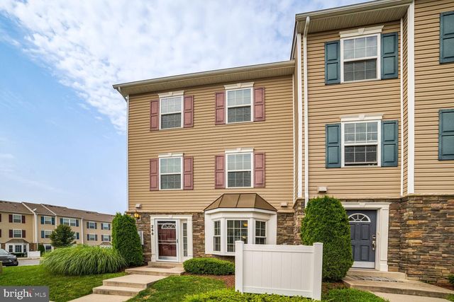 6515 Dundee Dr #244, Eldersburg, MD 21784