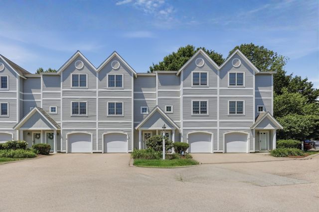140 Commonwealth Ave #23, North Attleboro, MA 02760