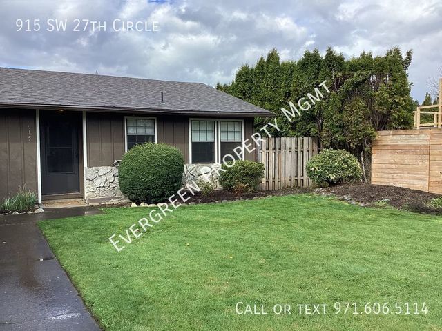 915 SW 27th Cir, Troutdale, OR 97060
