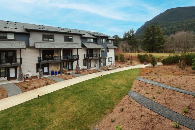 1191 Waterfall Way SE, North Bend, WA 98045
