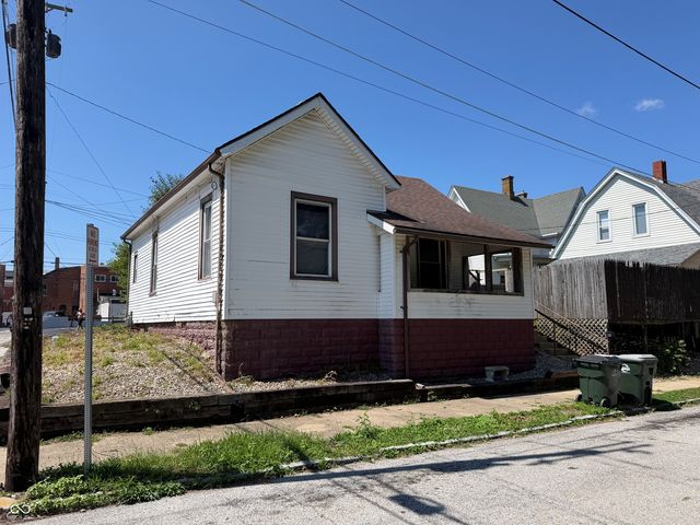 123 N  East St, Greensburg, IN 47240