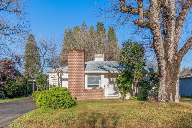 686 Coronado St, Redding, CA 96003