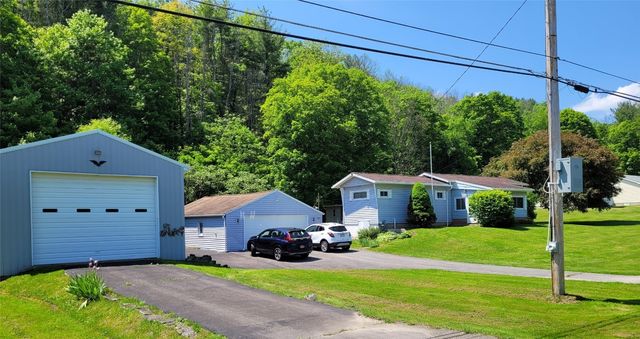 301 Stratmill Rd, Binghamton, NY 13904