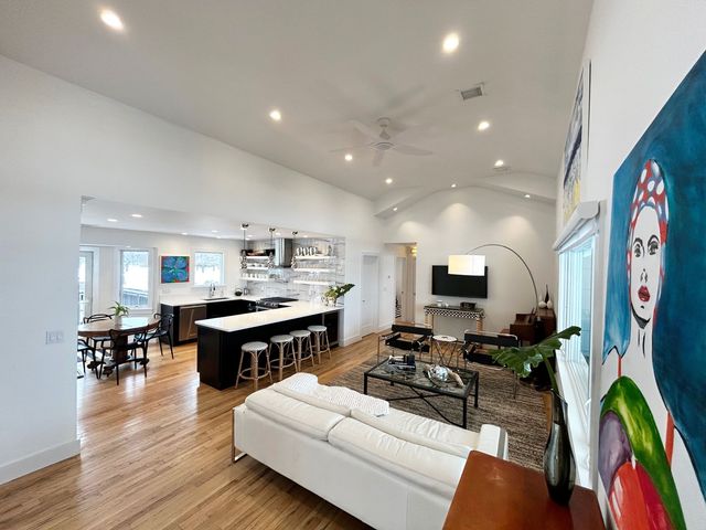 5845 Bridge Ln, Cutchogue, NY 11935