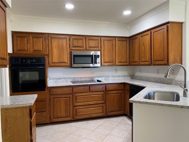 3346 Lanarc Dr, Plano, TX 75023