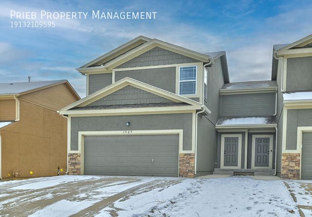 2132 W  Forest Dr, Olathe, KS 66061