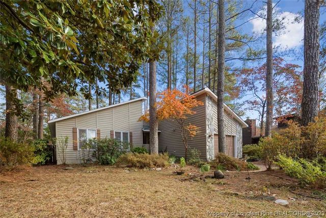 616 Dowfield Dr, Fayetteville, NC 28311