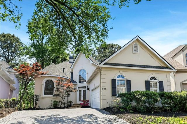 225 Brassy Ct, Johns Creek, GA 30022