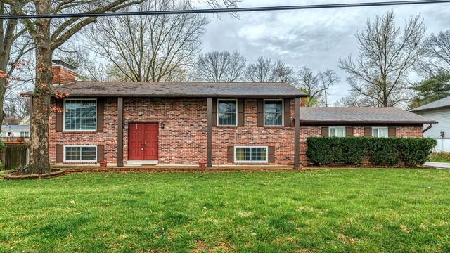 11930 Devonshire Ave, Saint Louis, MO 63131