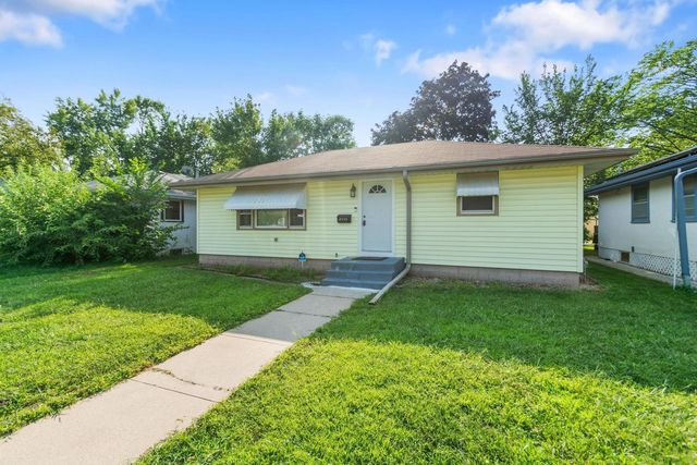 4939 Russell Ave N, Minneapolis, MN 55430
