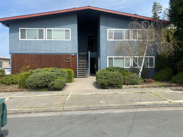 5629 Carlos Ave #A, Richmond, CA 94804