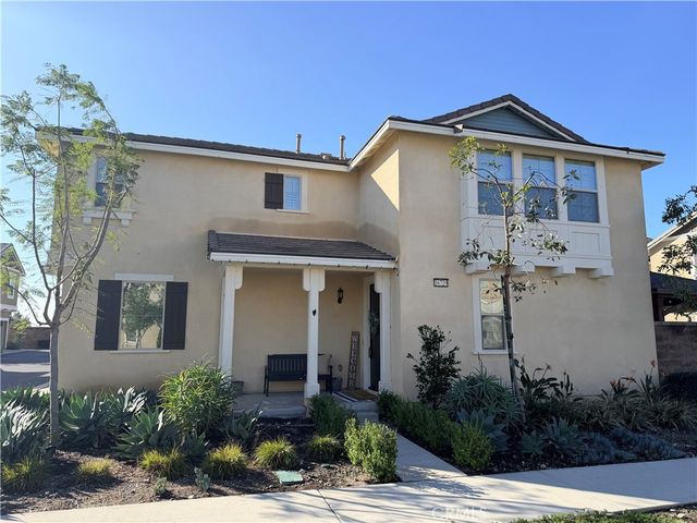 16729 Wyndham Ln, Fontana, CA 92336