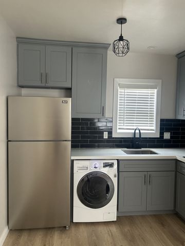 1060 N  Avenue 50, Los Angeles, CA 90042