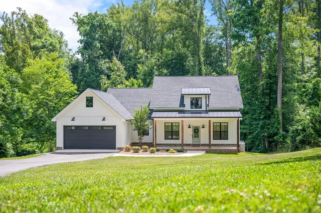 2831 Sedgewick Dr, Lynchburg, VA 24503