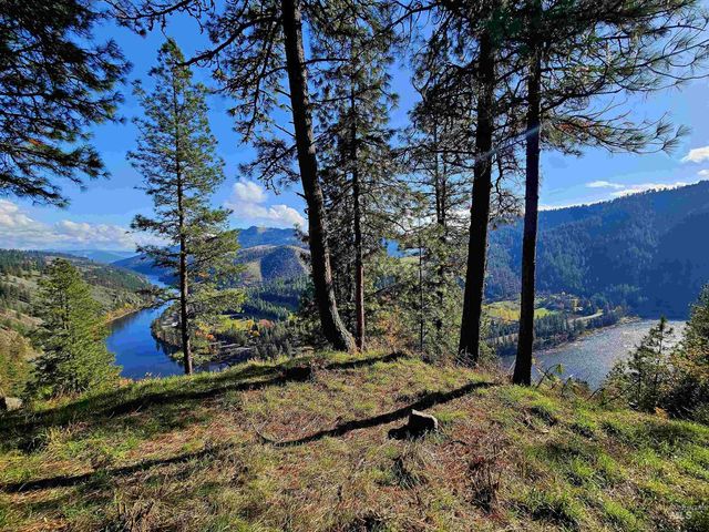 River Pointe Dr   #6, Lenore, ID 83541