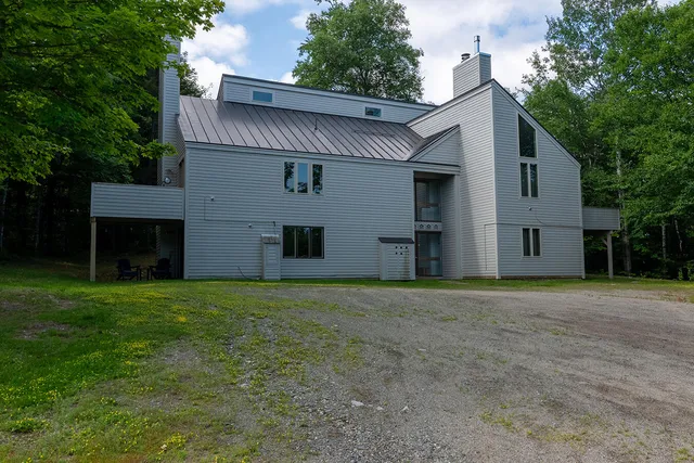 2067 Hamlet Circle #2067, Kingfield, ME 04947