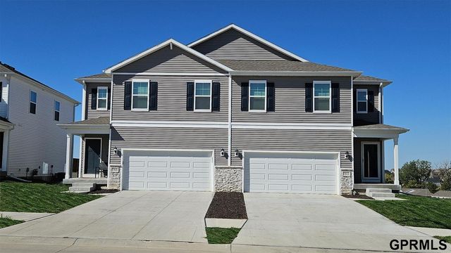 7811 N  169th St, Bennington, NE 68007