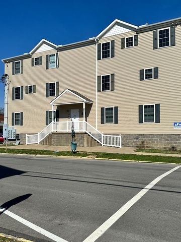 456 2nd St #10, California, PA 15419