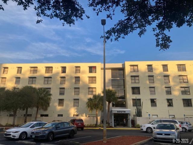 701 S  Madison Ave #207, Clearwater, FL 33756