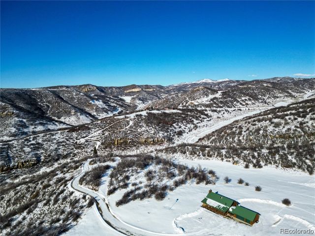 39955 S  Valley Dr, Steamboat Springs, CO 80487