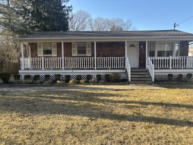 179 James Hawkins Rd, Moriches, NY 11955