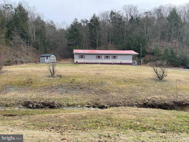 392 Orchard Rd, Millerstown, PA 17062