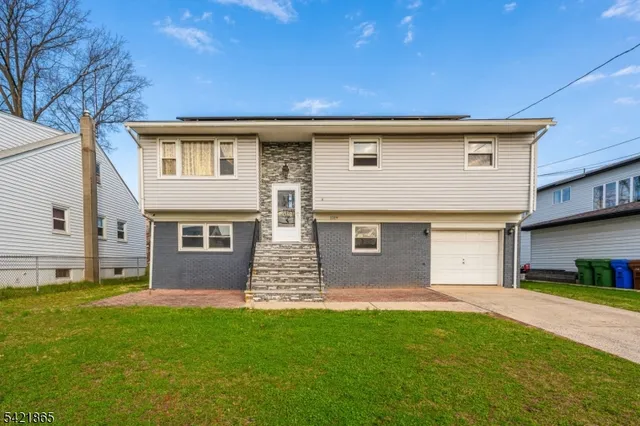 1019 Essex Ave, Linden, NJ 07036