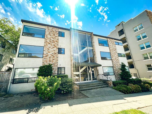 515 E  Denny Way #104, Seattle, WA 98122